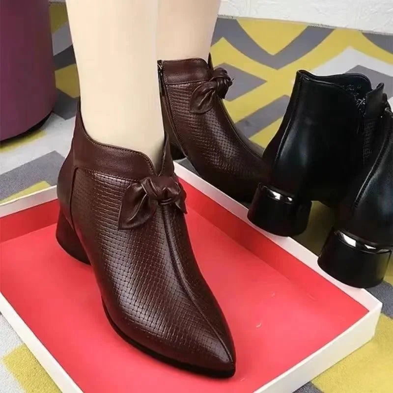 Women's high-heeled boots