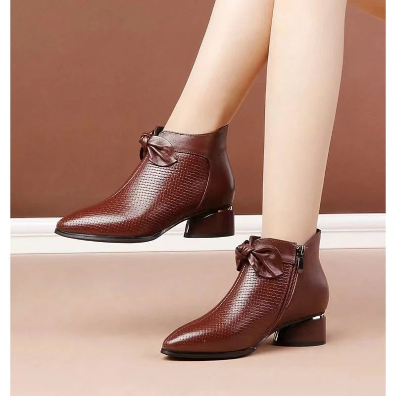 Women's high-heeled boots